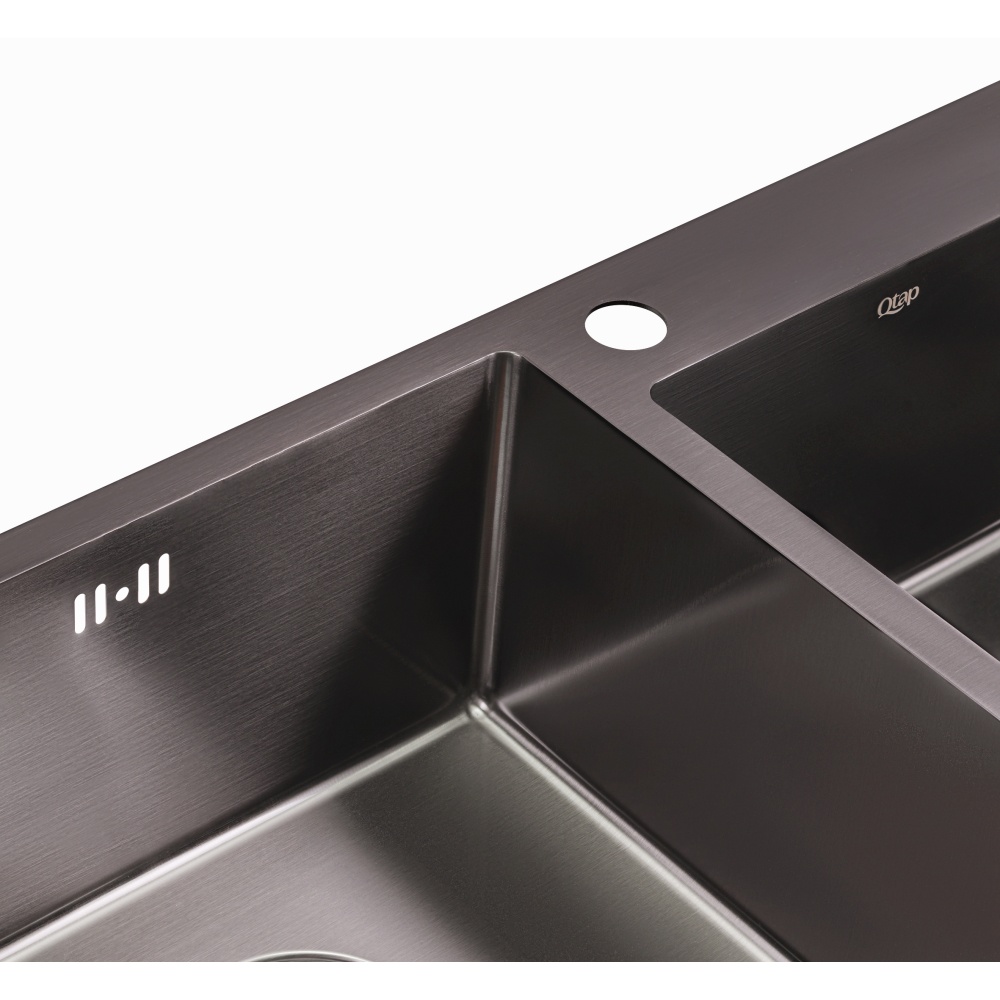 Кухонна мийка металева прямокутна врізна під стільницю Q-TAP 430мм x 780мм матова 2.7мм чорний на дві чаші із сифоном QTS7843BRPVD10