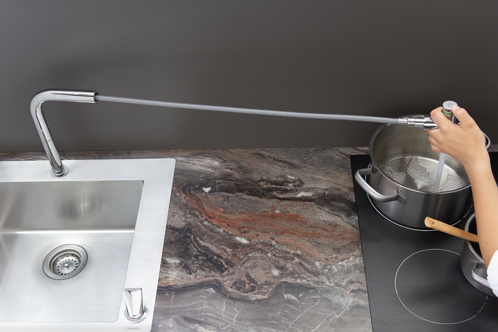 Змішувач кухонний із душовою лійкою HANSGROHE Talis Select M51 хром латунь 72822000
