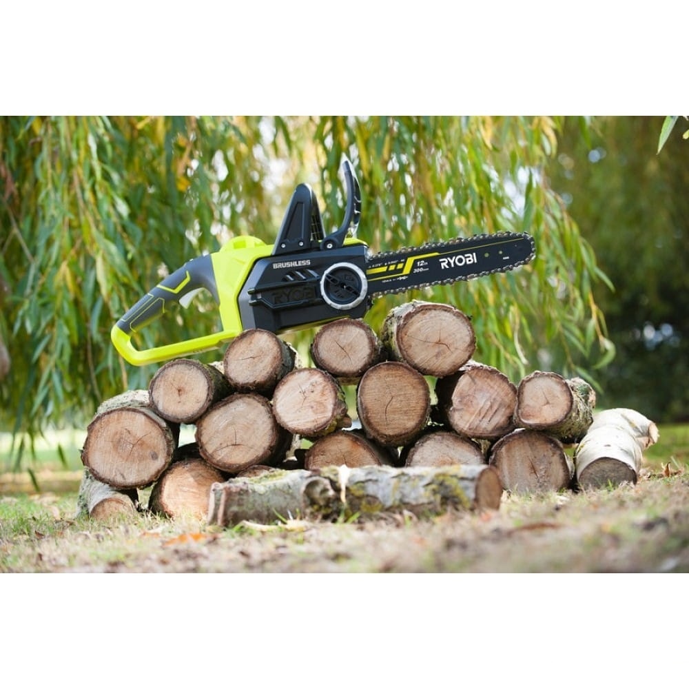 Пила ланцюгова акумуляторна Ryobi OCS1830, 18В ONE+, шина 30см Oregon, безщіткова, 2.7кг, без АКБ та ЗП