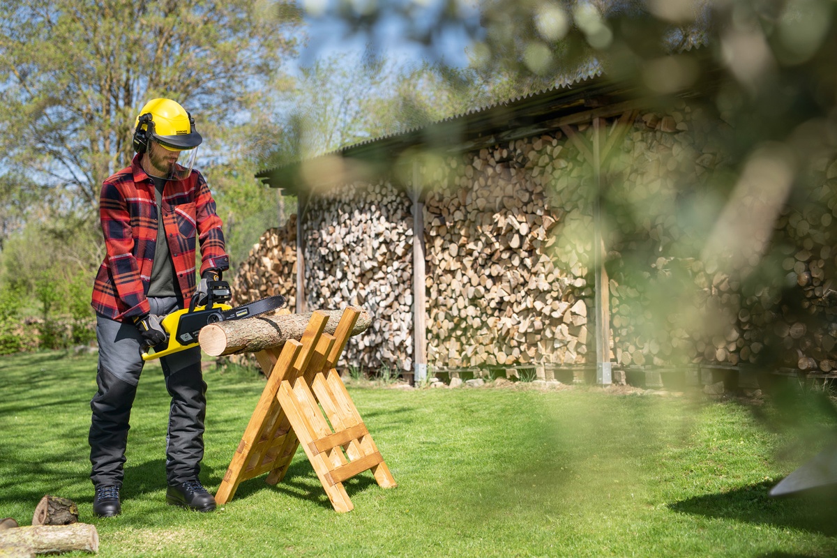 Пила цепная аккумуляторная Karcher CNS 36-35 Battery 36В шина 35см 5.5кг без АКБ и ЗП