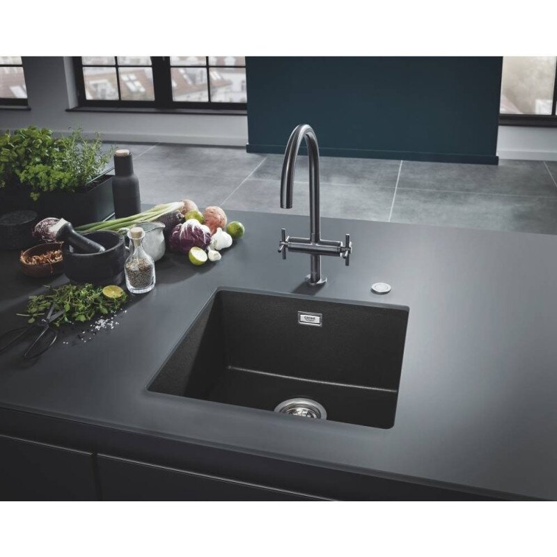 Кухонна мийка керамічна прямокутна врізна під стільницю GROHE K700 406мм x 457мм чорний із сифоном врізна під стільницю 31653AP0