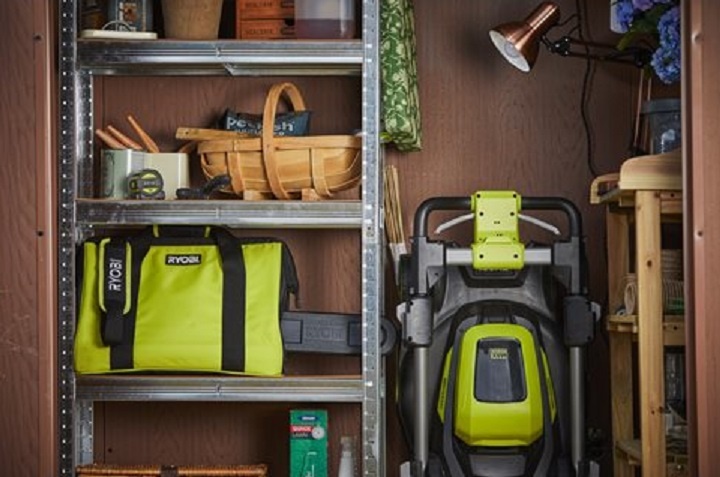 Сумка для инструмента Ryobi RAC256, для цепной пилы, съемный пластиковый поддон.