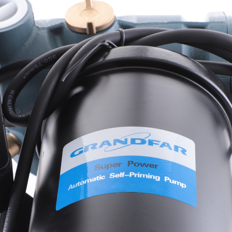 Насосная станция GRANDFAR вихревая для чистой воды 1AWZB750 750Вт 3.6м³/ч Hmax 44м объем 2л GF1365