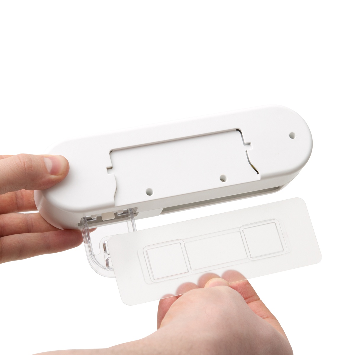 Органайзер для зубних щіток та пасти зі стерилізатором MVM USB-порт округлий пластиковий білий BP-36 WHITE