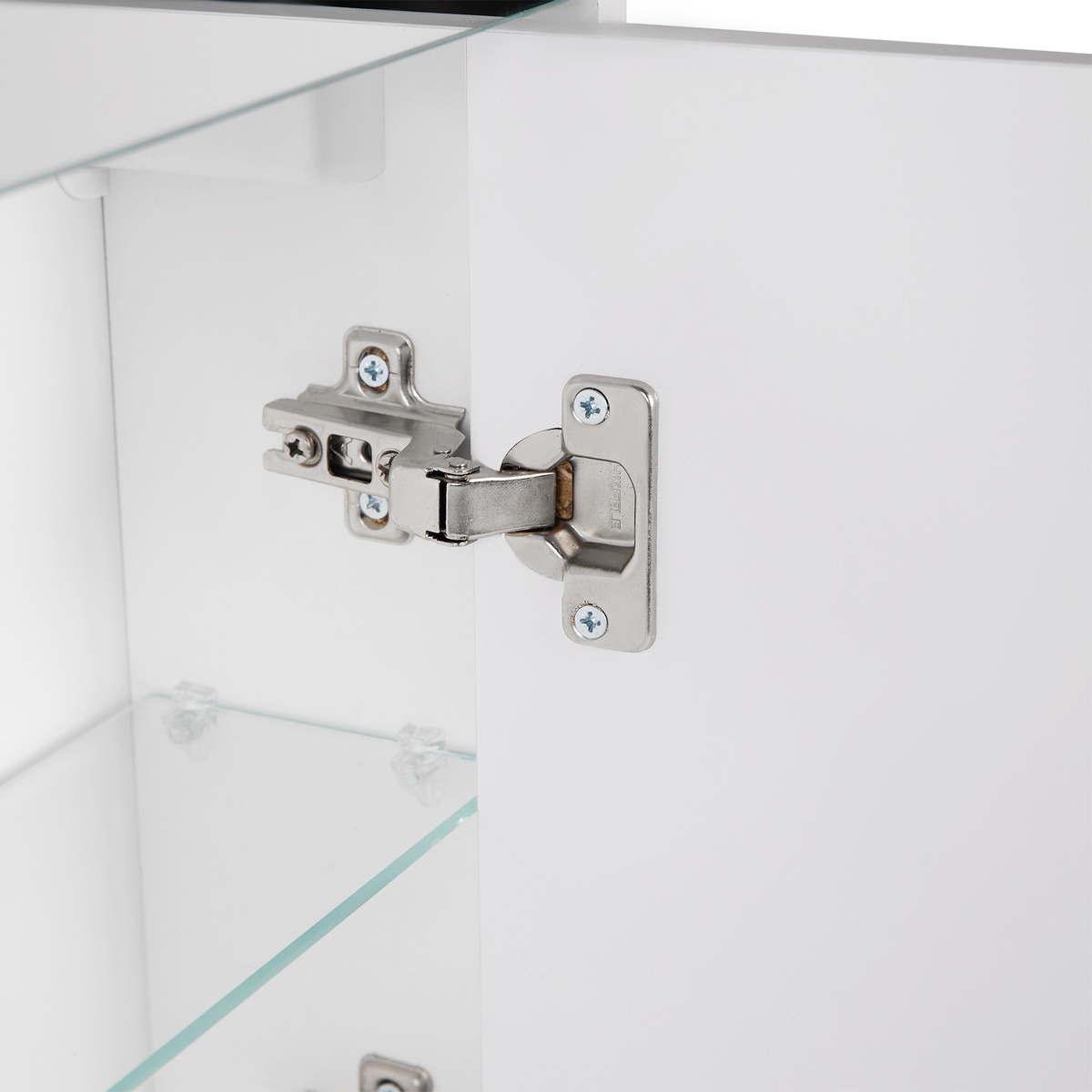 Шкафчик с зеркалом в ванную Q-TAP Robin 60x73x14.5см c подсветкой белый QT1377ZP6001W