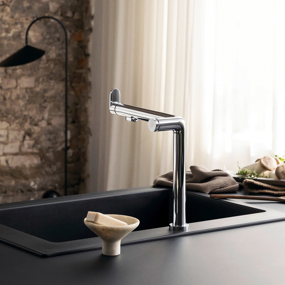 Змішувач для кухні із краном для фільтрованої води HANSGROHE Aqittura M91 хром латунь 76802000