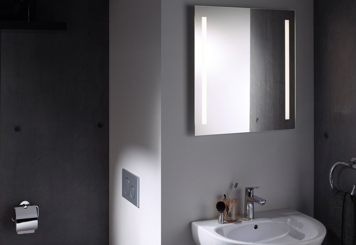 Зеркало в ванную GEBERIT Option Basic 70x65см c подсветкой прямоугольное 500.587.00.1