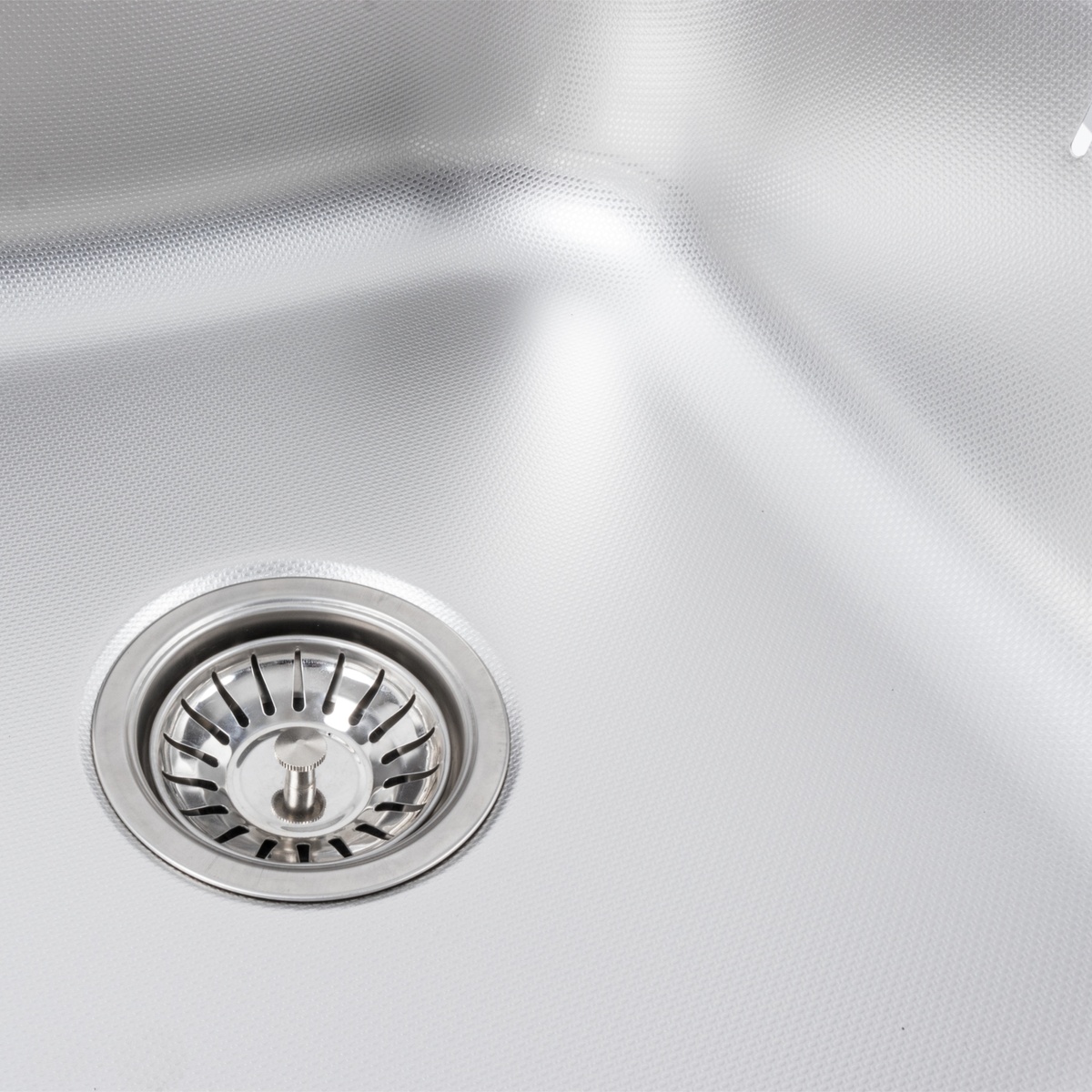 Мийка для кухні із нержавіючої сталі прямокутна PLATINUM 6349 ДЕКОР 630x490x180мм мікротекстура 0.8мм із сифоном PLS-A510