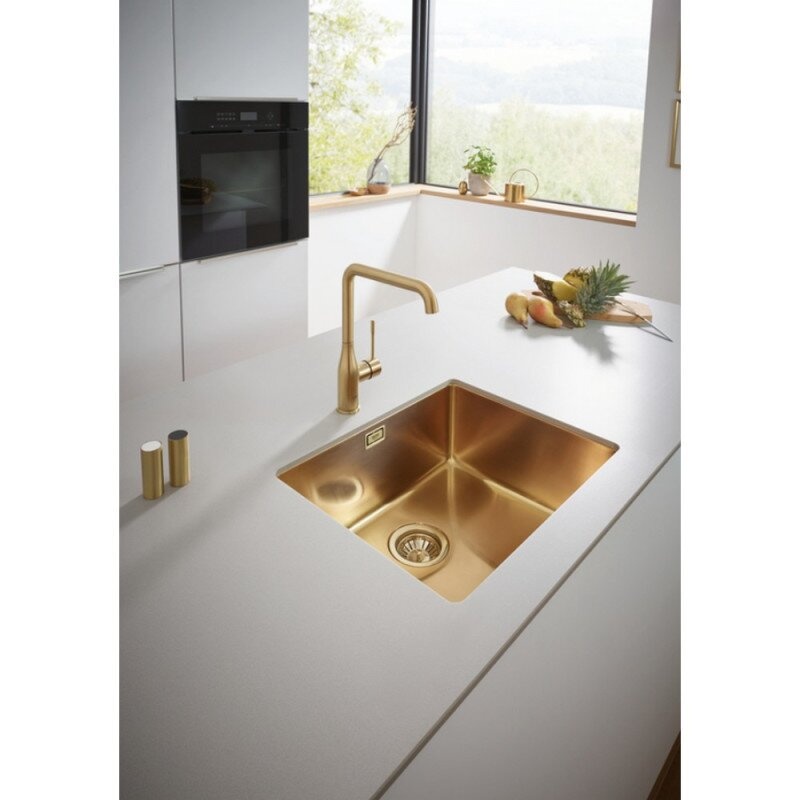 Мийка на кухню сталева прямокутна врізна під стільницю GROHE 540мм x 440мм матова 1мм золотий із сифоном 31574GN0