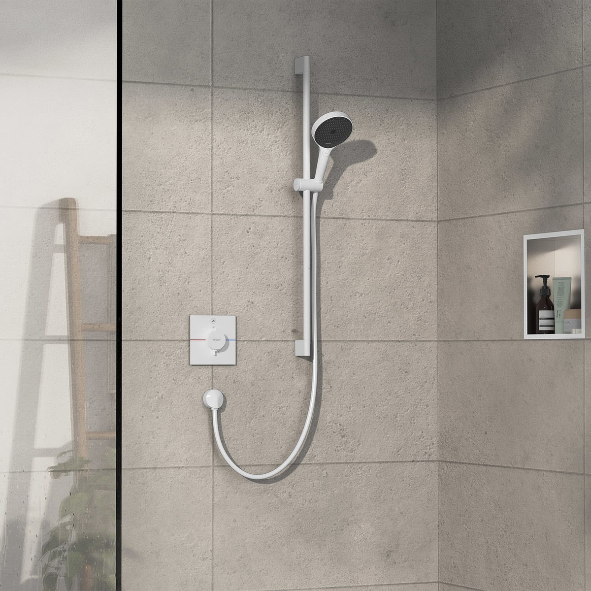 Внешняя часть смесителя без скрытой части HANSGROHE ShowerSelect Comfort E белый латунь 155x155мм 15571700