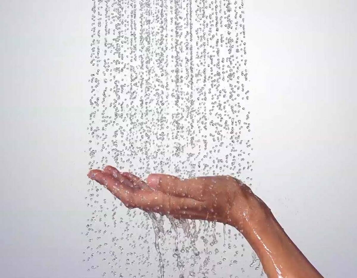 Верхний душ с кронштейном HANSGROHE Raindance C Air 270мм латунный хром 27405000