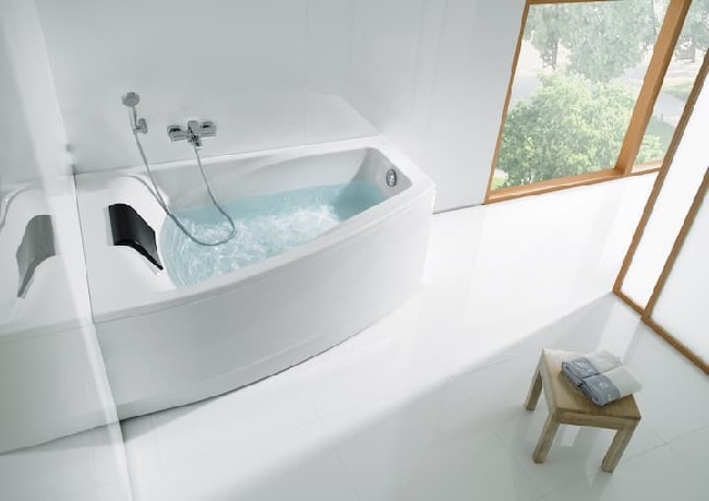 Ванна акриловая асимметричная ROCA HALL 150см x 100см левая с ножками A248164000