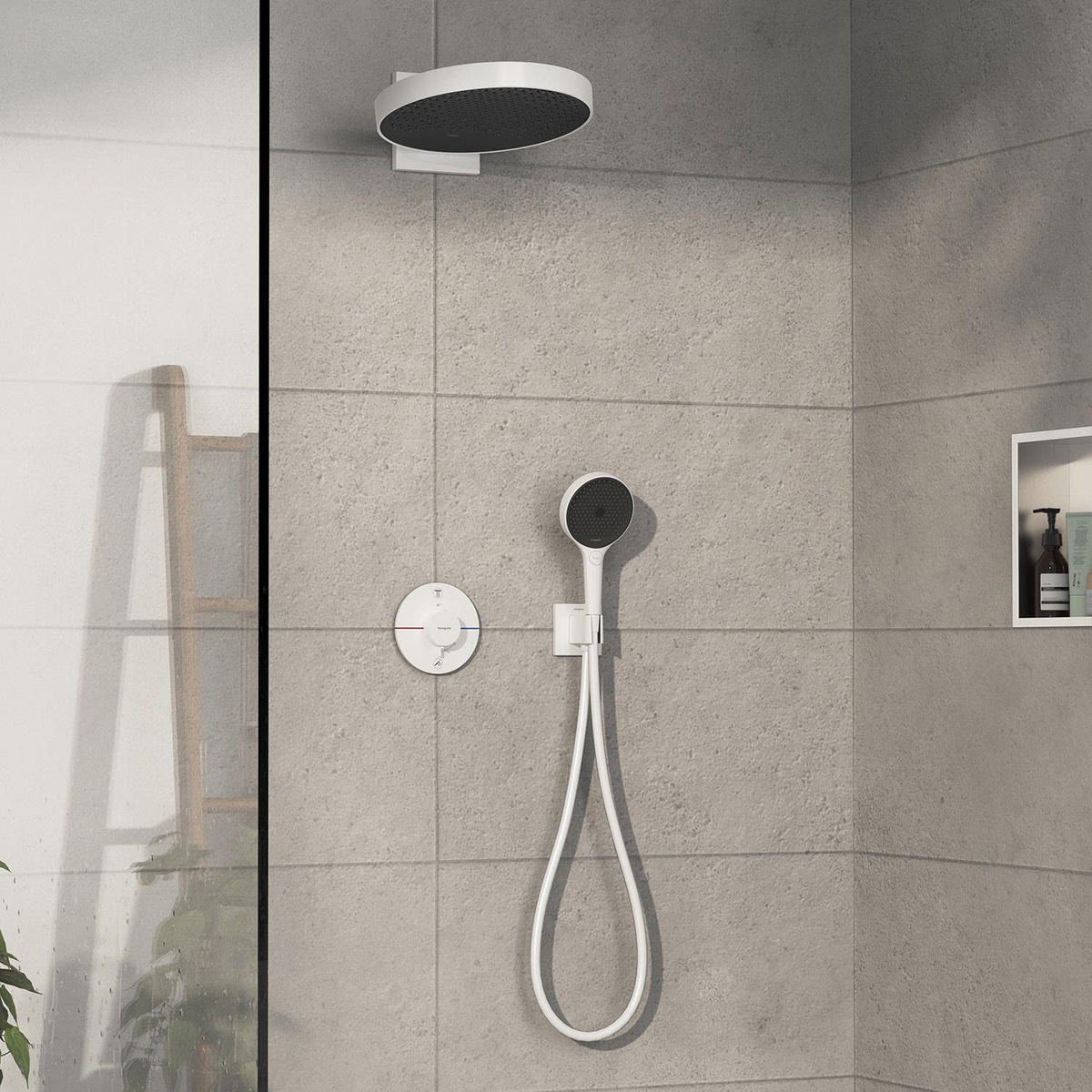 Внешняя часть смесителя без скрытой части HANSGROHE ShowerSelect Comfort S белый латунь 155мм 15554700