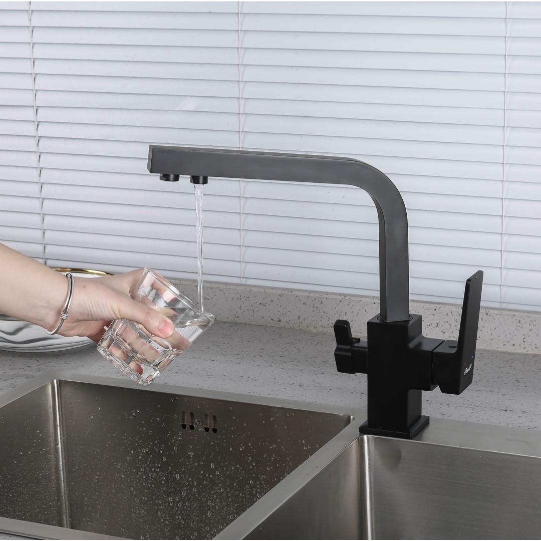 Змішувач для кухні із краном для фільтрованої води FAОP чорний латунь А4309-6