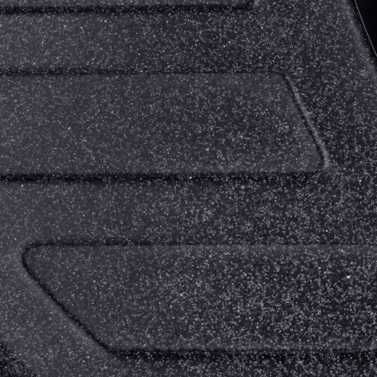 Мийка для кухні гранітна овальна KRONER Komposit 620x500x220мм графіт із сифоном CV027416